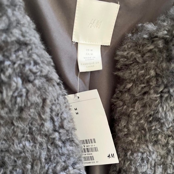 Vegan Fur Jacket - Picture 4 of 4